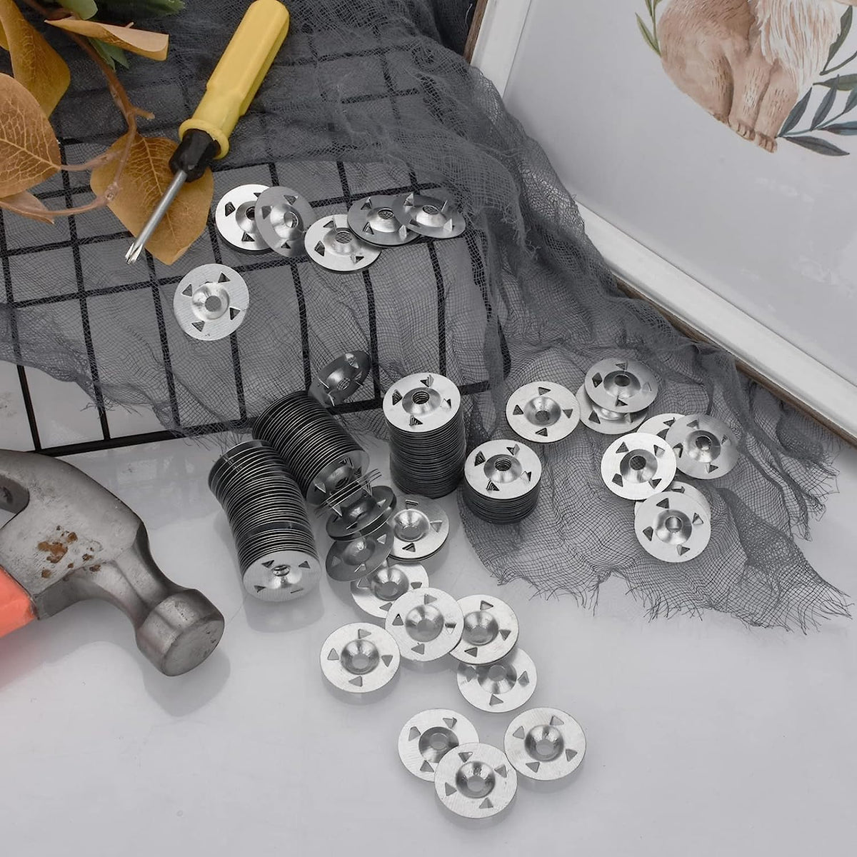 600 Piece Foam Board Fasteners – 1-1/8 Inch Metal Washers for Fixing Installation